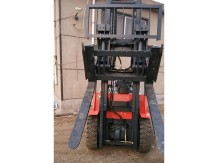 傾翻夾01_臨沂叉車屬具廠家